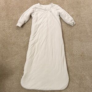 Kyte Baby 1.0 Tog slumber bag in cloud size M